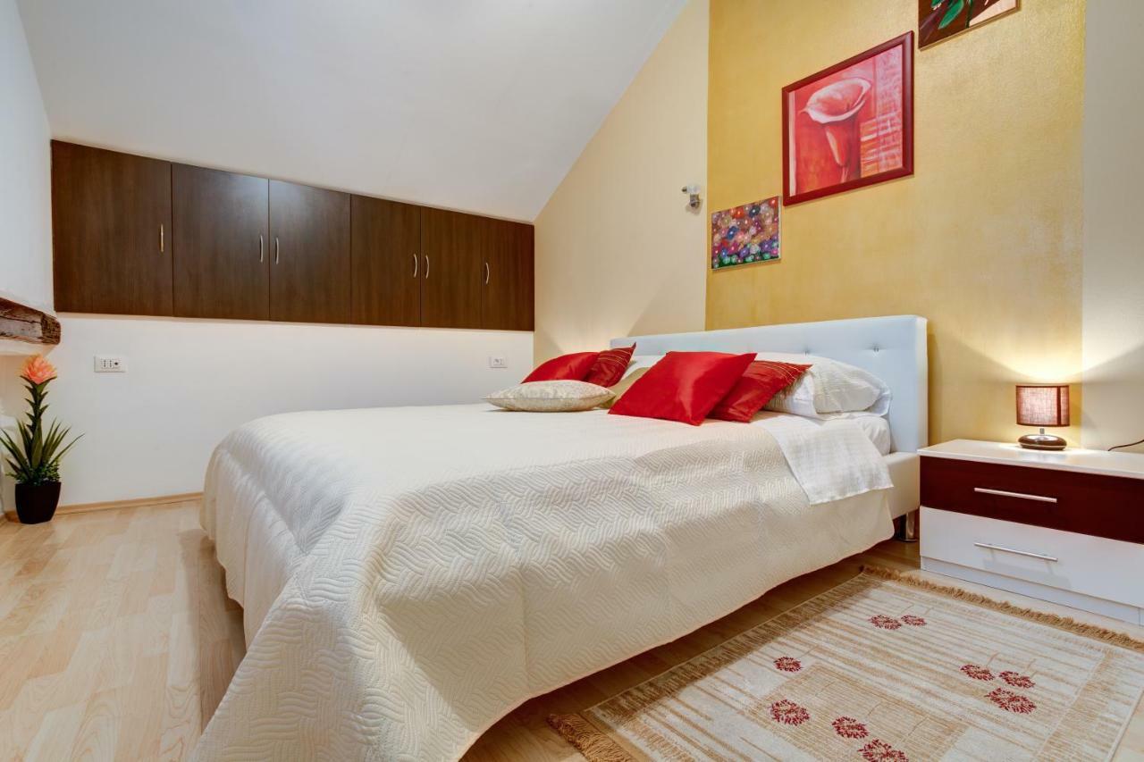 Apartment Welcome Split Exteriör bild